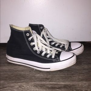 Converse high tops size 9